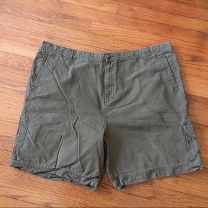 SADDLEBRED Men’s Brown Cargo Shorts Size 48